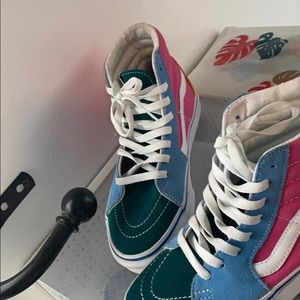high top Vans 6.5 men 8.0 in women